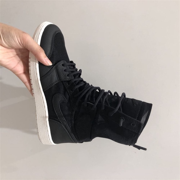 NIKE Wmnn's Air Jordan 1 Explorer XX | BRAND NEW Size 6.5 | Phantom Black - Picture 3 of 7